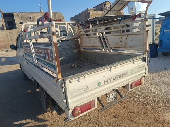 هيونداي H-100 2001 - صورة 3