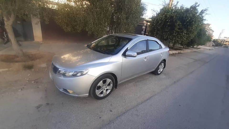 كيا فورتي 2009