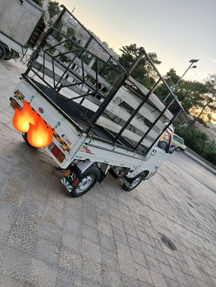 سوزوكي تراكر 1995 - صورة 4