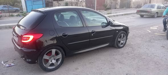 بيجو 206 2005 - صورة 2