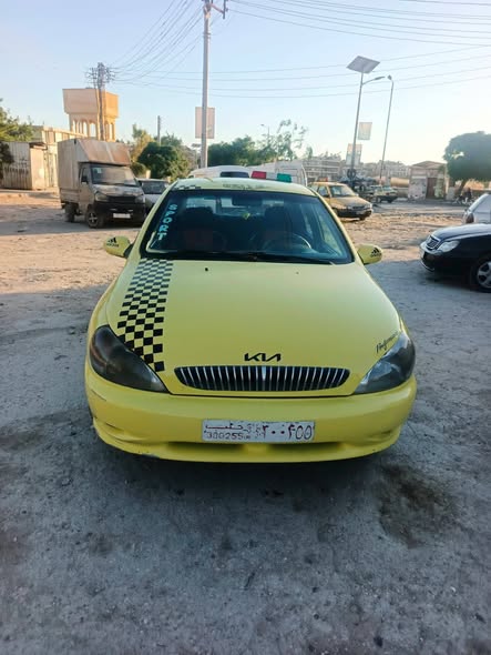 كيا ريو 2002 - صورة 4