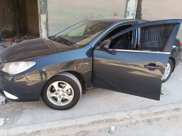 هيونداي افانتي 2008 - صورة 3