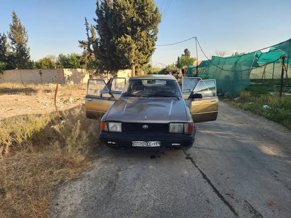 تويوتا تويوتا 1983 - صورة 5