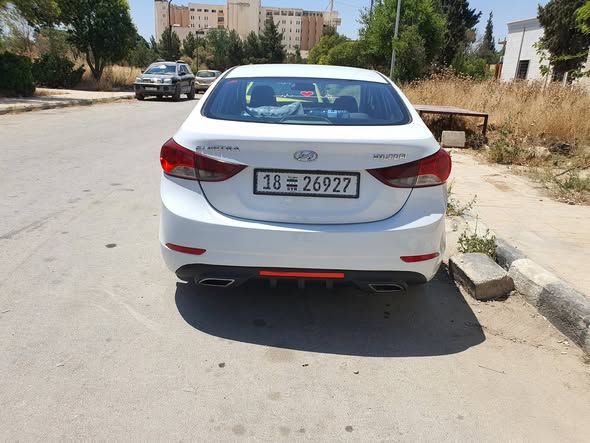 هيونداي إلنترا 2014 - صورة 1