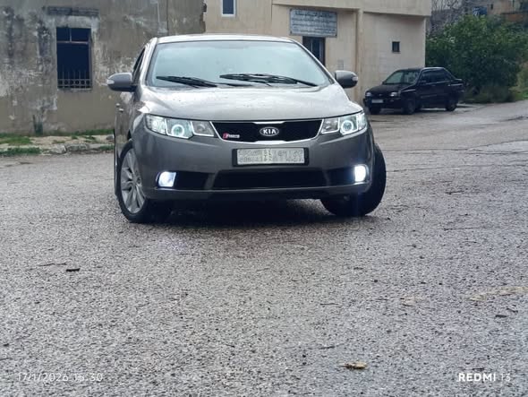 كيا فورتي 2009 - صورة 5
