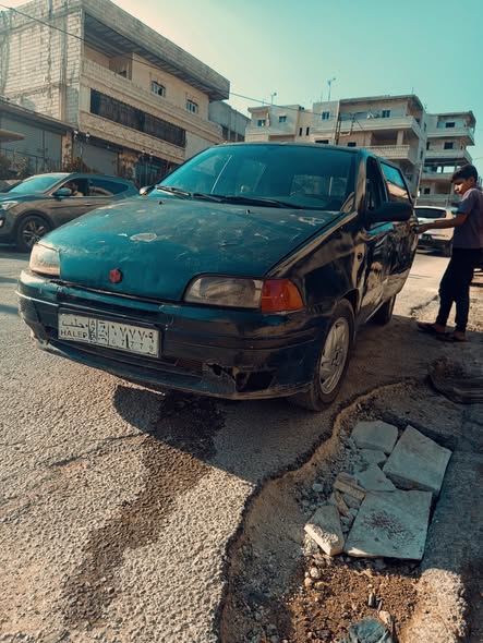 فيات بونتو 2000 - صورة 1