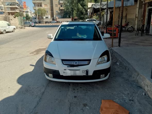 كيا ريو 2009 - صورة 1