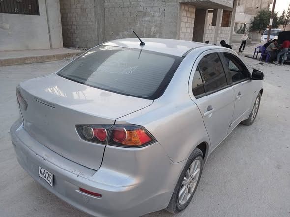 ميتسوبيشي لانسر 2016 - صورة 2
