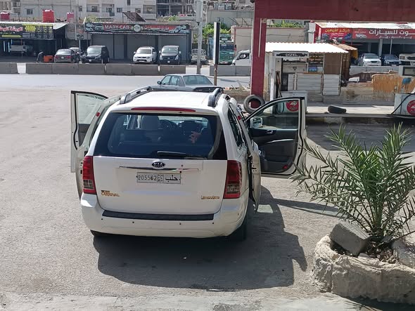 كيا كرنفال 2008 - صورة 2