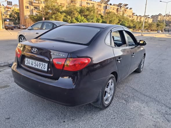 هيونداي افانتي 2009 - صورة 2