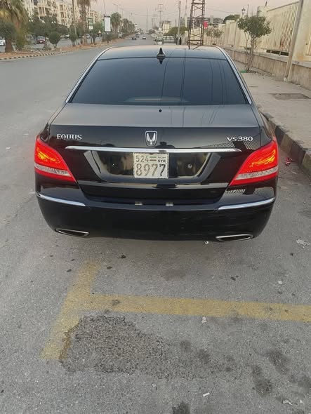 هيونداي سنتنيال 2012 - صورة 2