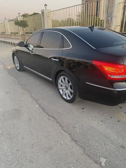 هيونداي سنتنيال 2012 - صورة 4