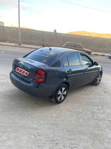 هيونداي فيرنا 2009 - صورة 3