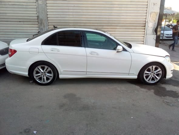 مرسيدس C220 2013 - صورة 4