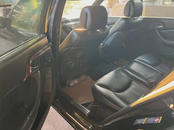 مرسيدس S500 2005 - صورة 5