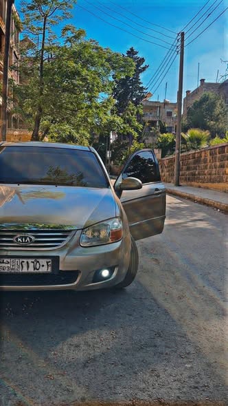 كيا سيراتو 2007 - صورة 1