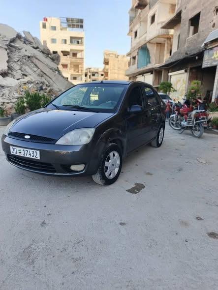 فورد فيستا 2007 - صورة 2