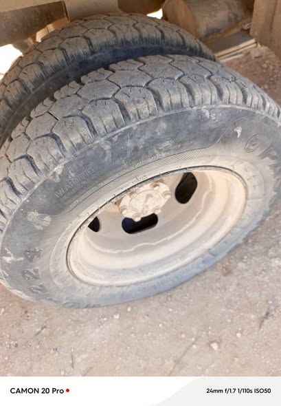 هيونداي H100 2001 - صورة 3