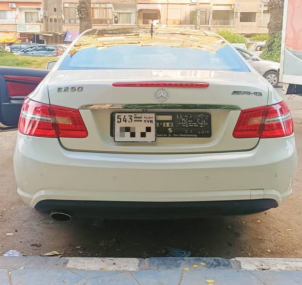 مرسيدس E250 2012 - صورة 2
