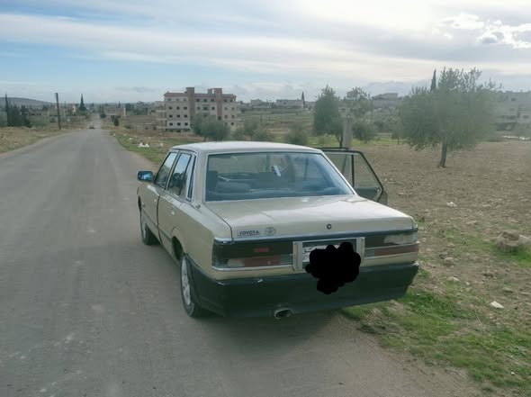 تويوتا كروان 1986 - صورة 3