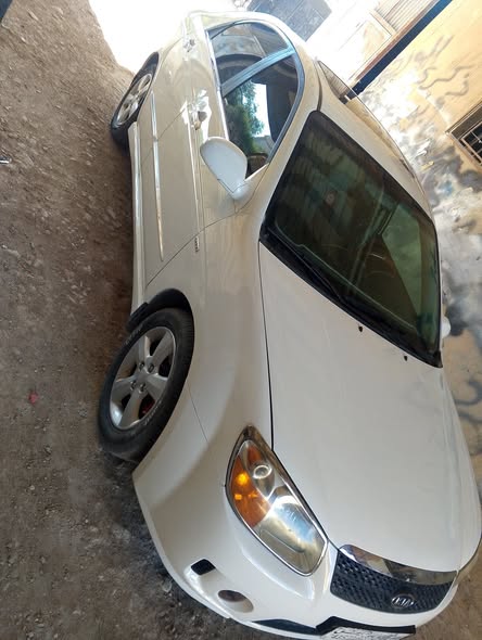 كيا سيراتو 2008 - صورة 1