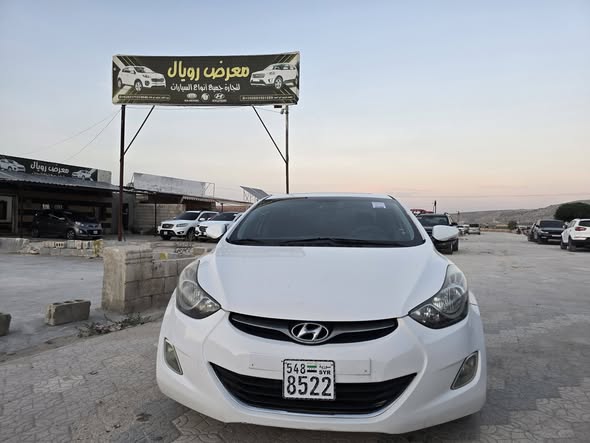 هيونداي أفانتي 2013 - صورة 2