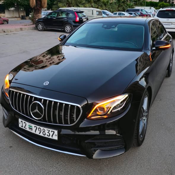 مرسيدس E300 2020 - صورة 1