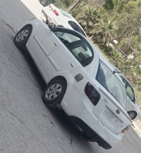 كيا ريو 2011 - صورة 2