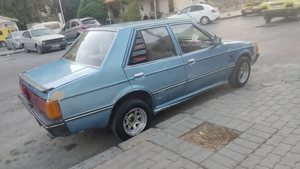 ميتسوبيشي لانسر 1983 - صورة 3
