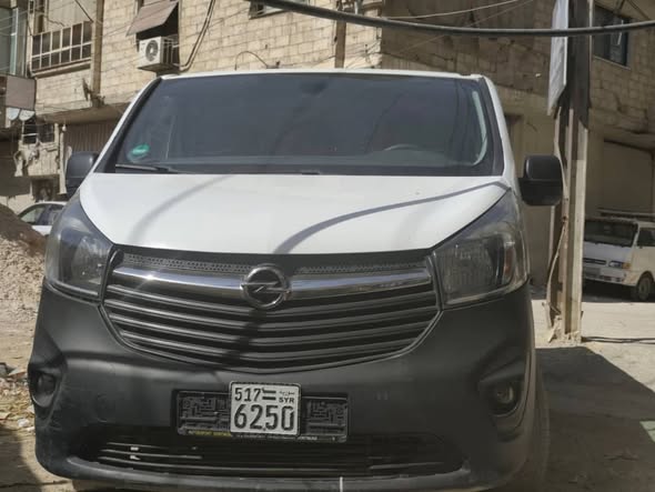 أوبل فيفارو 2016 - صورة 3