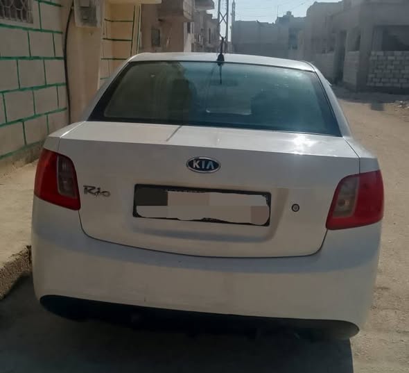 كيا ريو 2011 - صورة 3