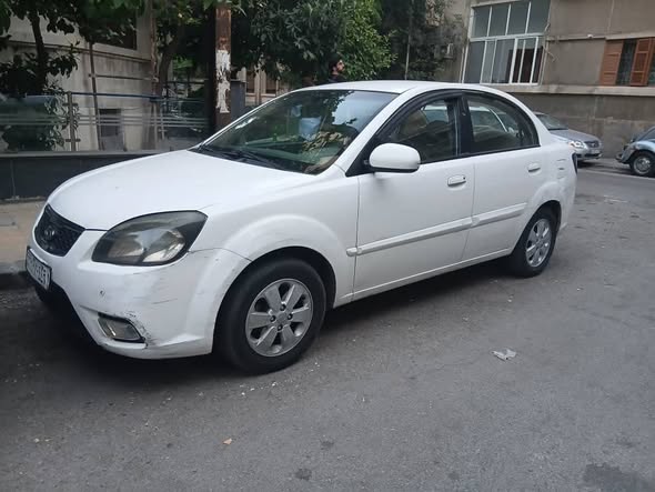 كيا ريو 2011 - صورة 1