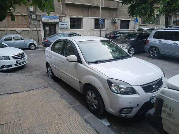 كيا ريو 2011 - صورة 4