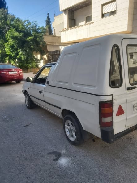سكودا Pickup 1995 - صورة 5