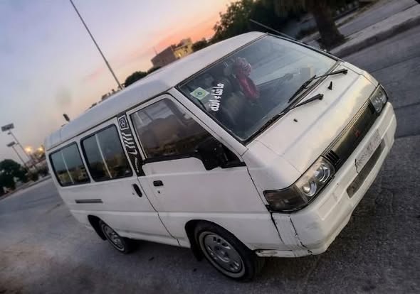 ميتسوبيشي L300 1994 - صورة 1