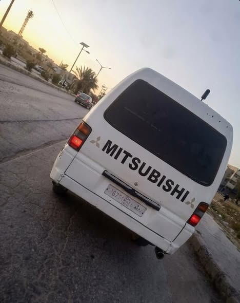 ميتسوبيشي L300 1994 - صورة 3