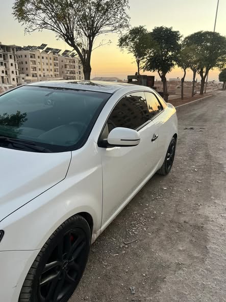 كيا فورتي 2013 - صورة 3