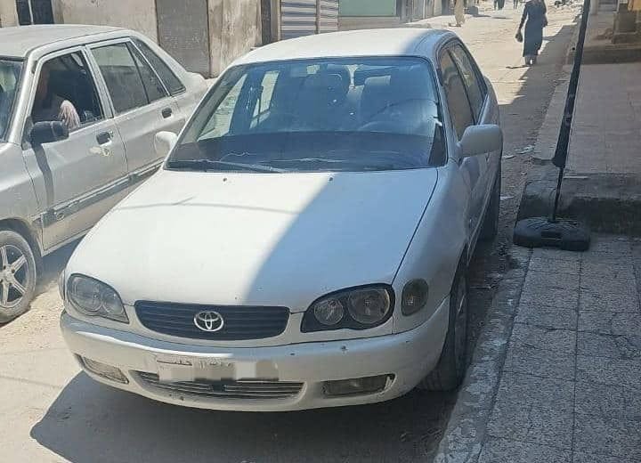 تويوتا كورولا 2002 - صورة 1