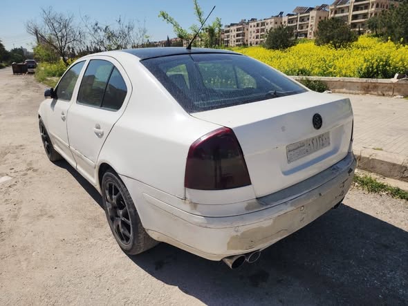 سكودا اوكتافيا 2007 - صورة 1