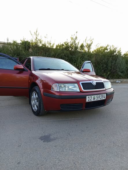 سكودا اوكتافيا 2001 - صورة 3