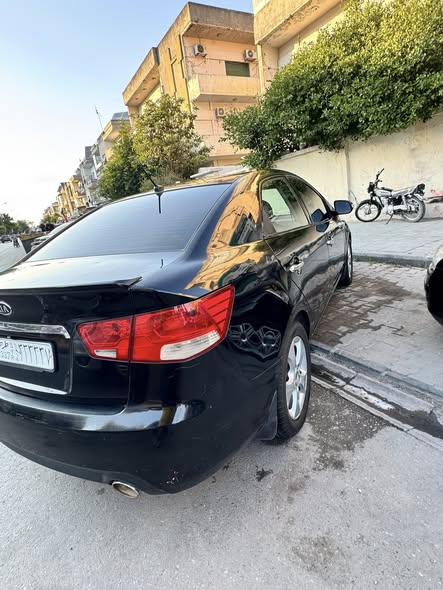 كيا سيراتو 2009 - صورة 2