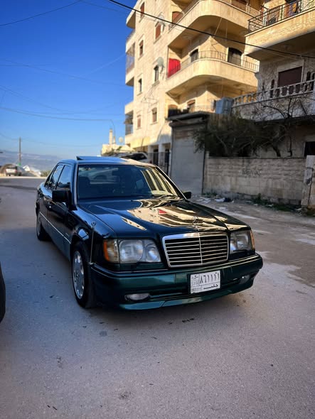 مرسيدس 200 1990 - صورة 4