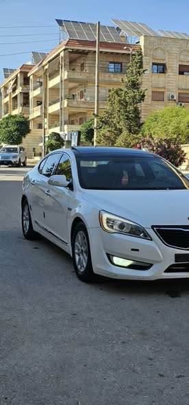 كيا كاديزا 2011 - صورة 2