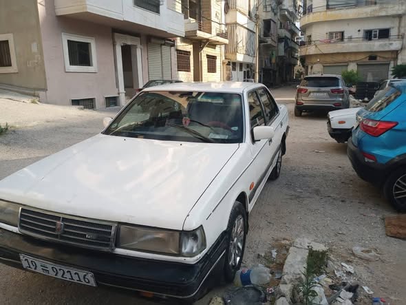 مازدا 929 1992 - صورة 2