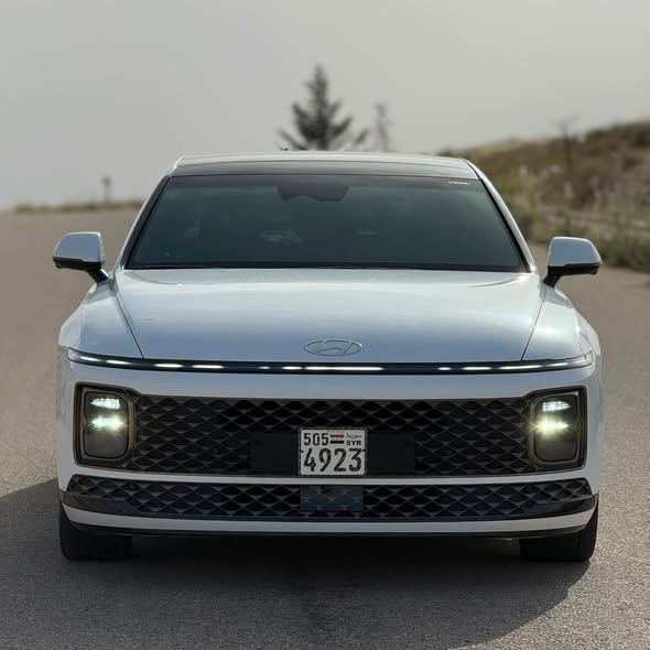 هيونداي أزيرا 2023 - صورة 4