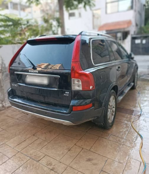 فولفو XC90 2009 - صورة 3
