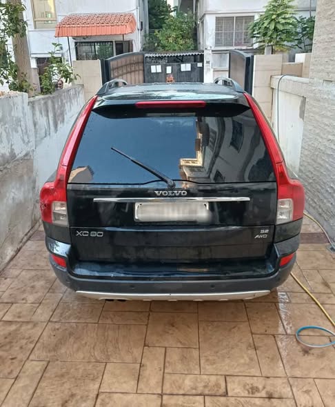 فولفو XC90 2009 - صورة 4