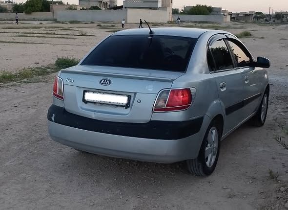 كيا ريو 2008 - صورة 3