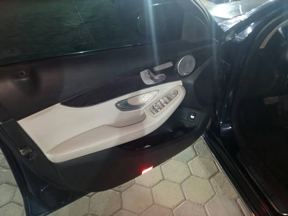 مرسيدس E300 2015 - صورة 3