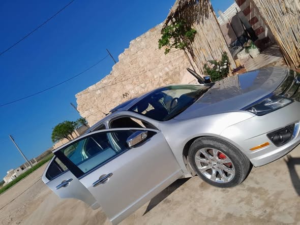 فورد فيوجن 2011 - صورة 4